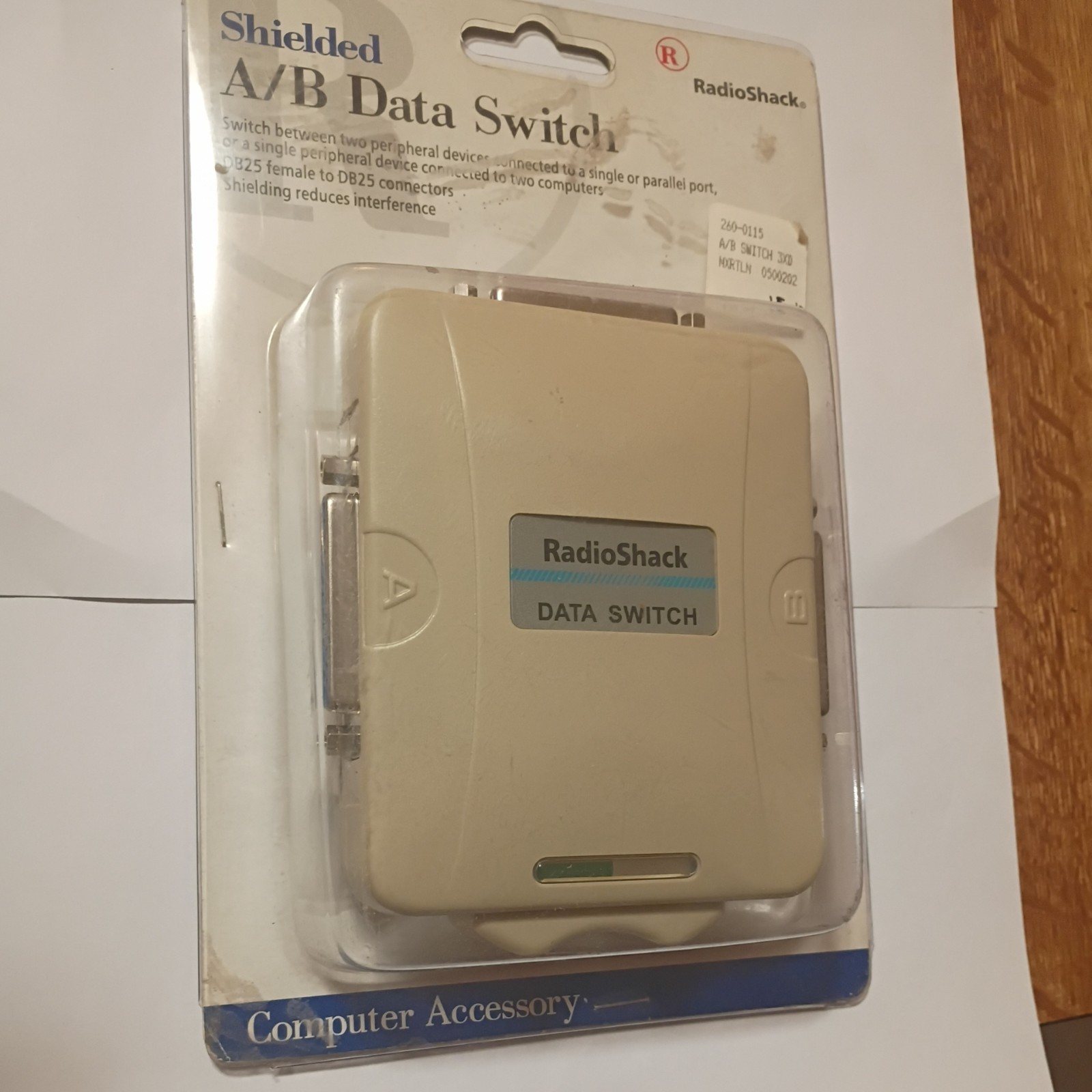 RadioShack Shielded A/B Data Switch New