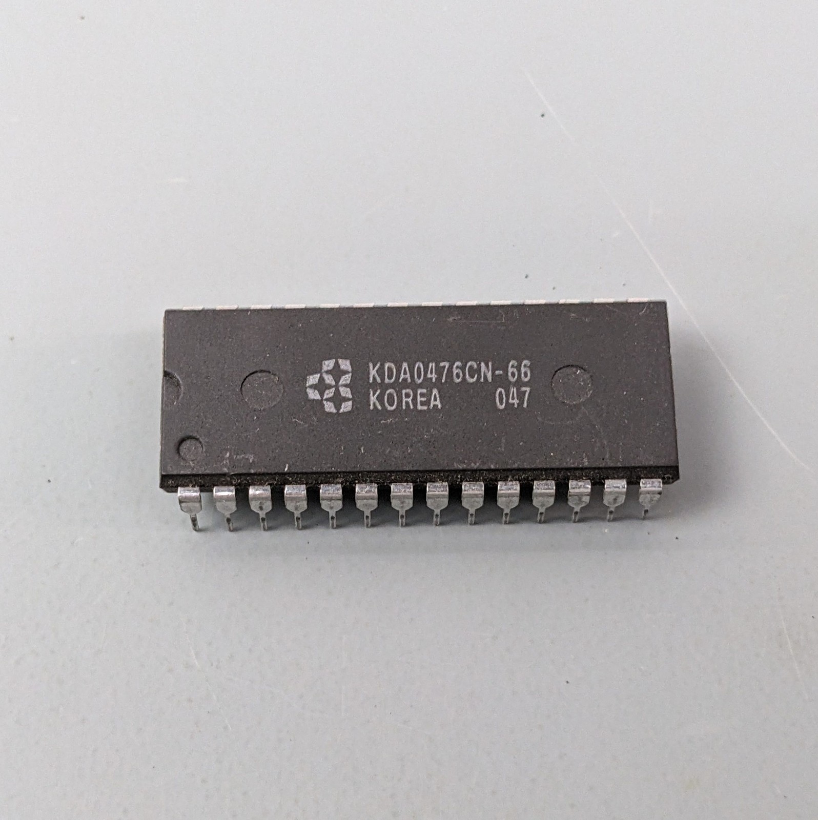 Samsung KDA0476CN-66 Video RAMDAC IC