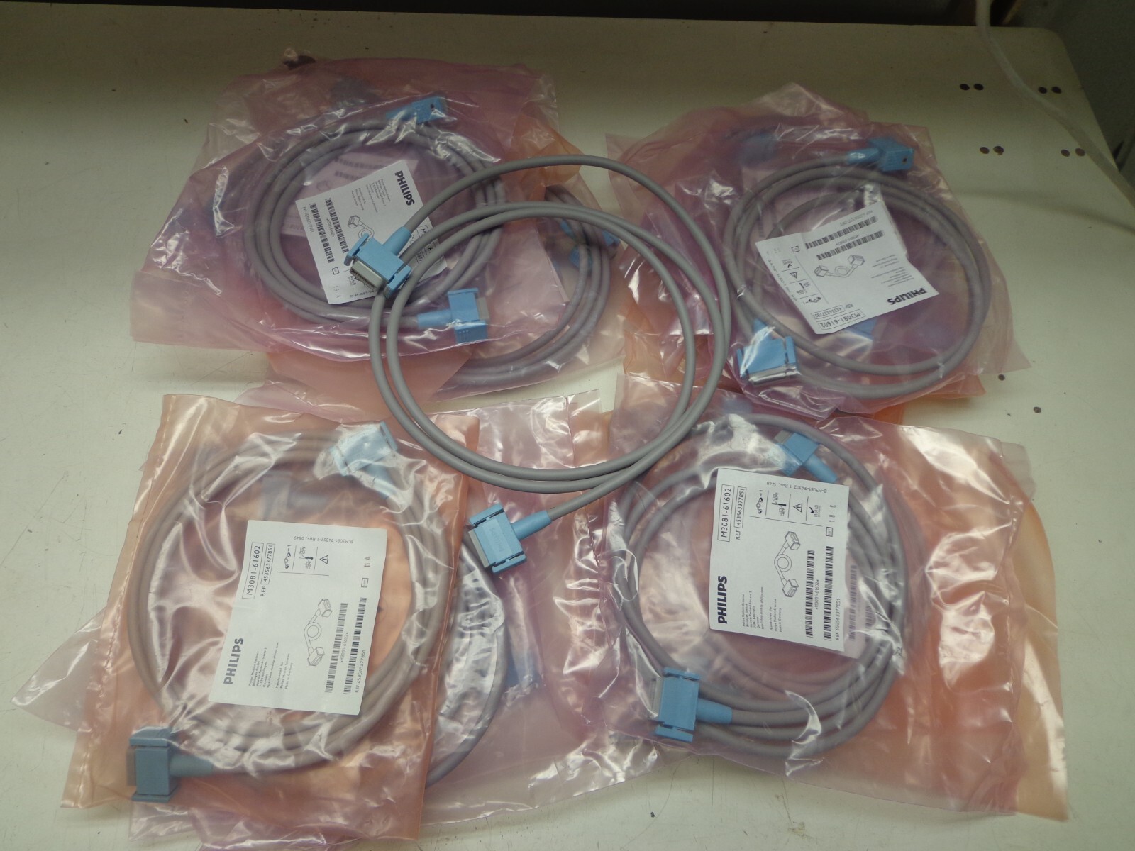 lot 17)  Philips Medizin Systeme 2018 Cable M3081-61606 453563377851