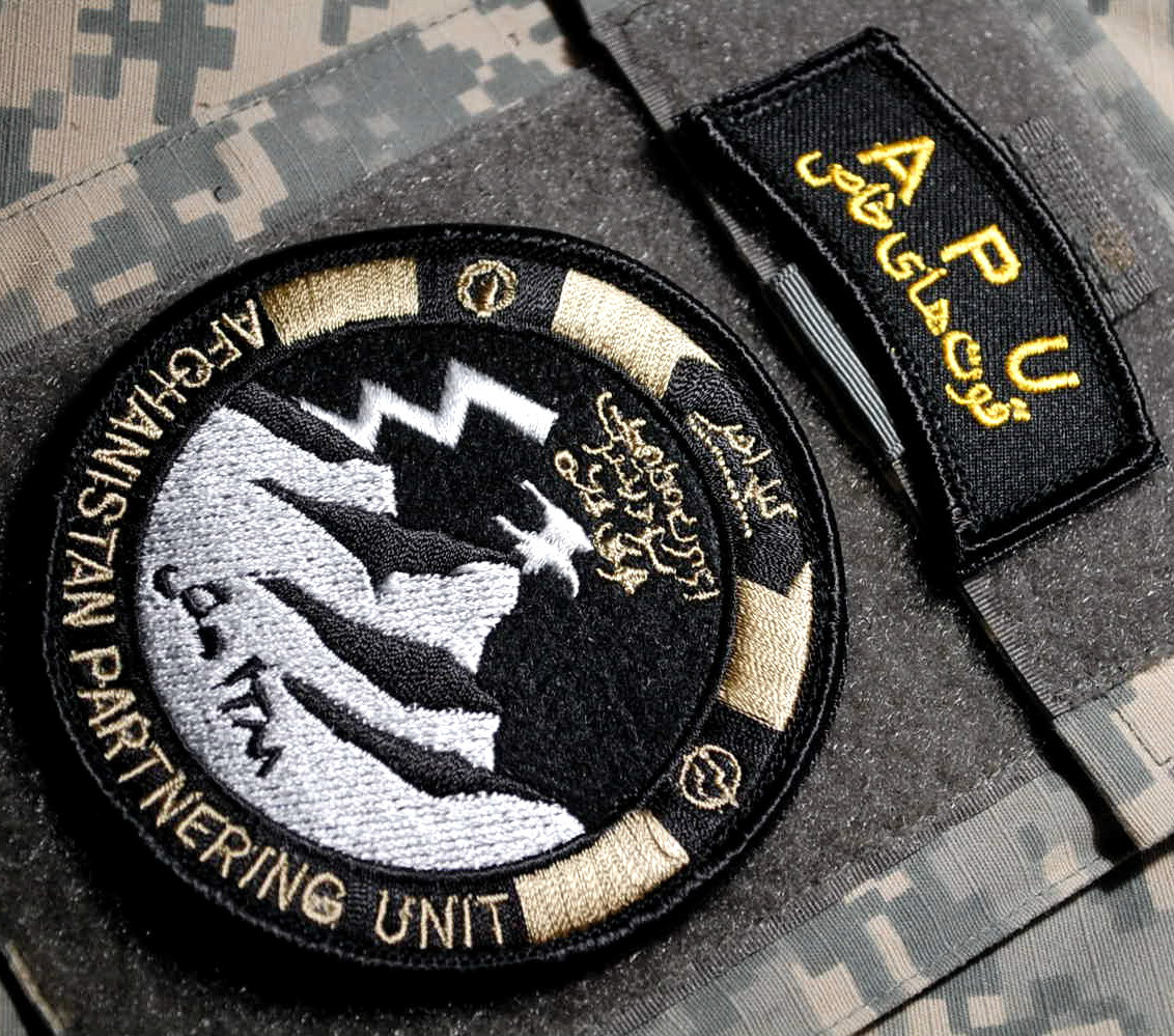 NATO ISAF ANA COMMANDO vêlkrö 2-PC: APU TAB + AFGHANISTAN PARTNERING UNIT (APU)