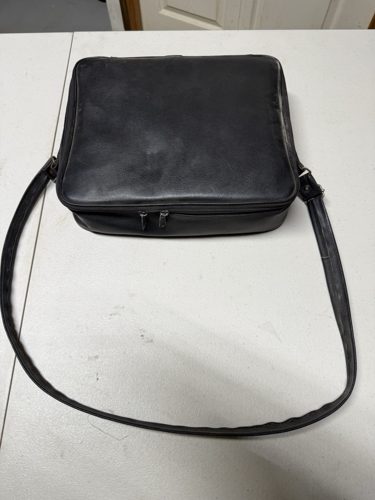Protek 3201 2GHz Hand-Held RF Field Strength Analyzer - FOR PARTS / NOT WORKING