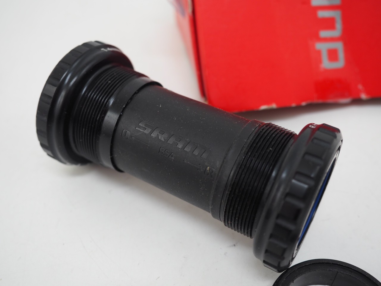 New! SRAM dub BSA Bicycle Bottom Bracket Black Threaded w/ 2 Spacers
