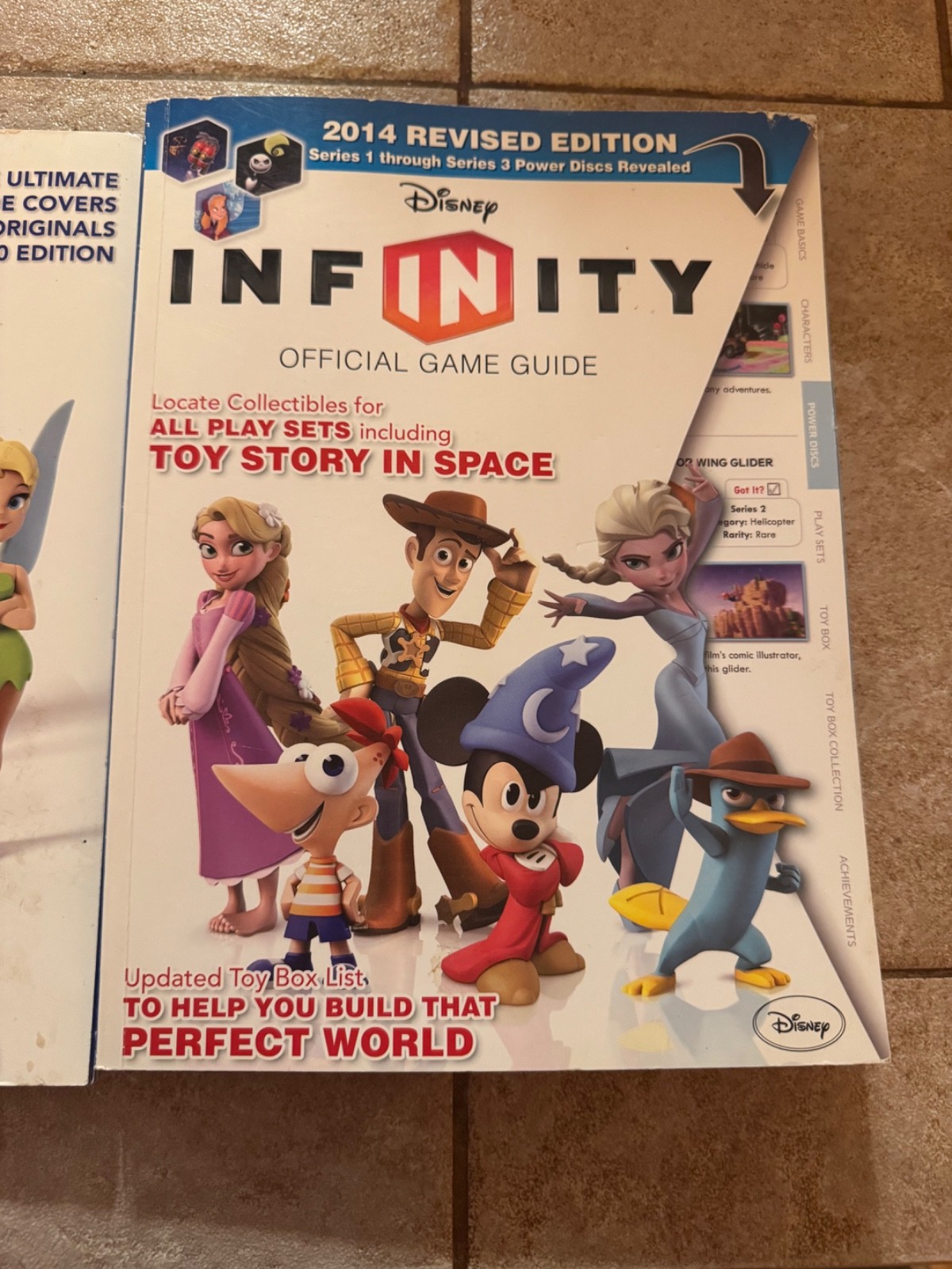 DISNEY INFINITY OFFICIAL GAME GUIDE & 2.0 edition official game guide