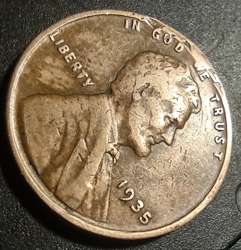 1935 Lincoln Wheat Penny Philadelphia Mint  Struck Through DDO/DDR
