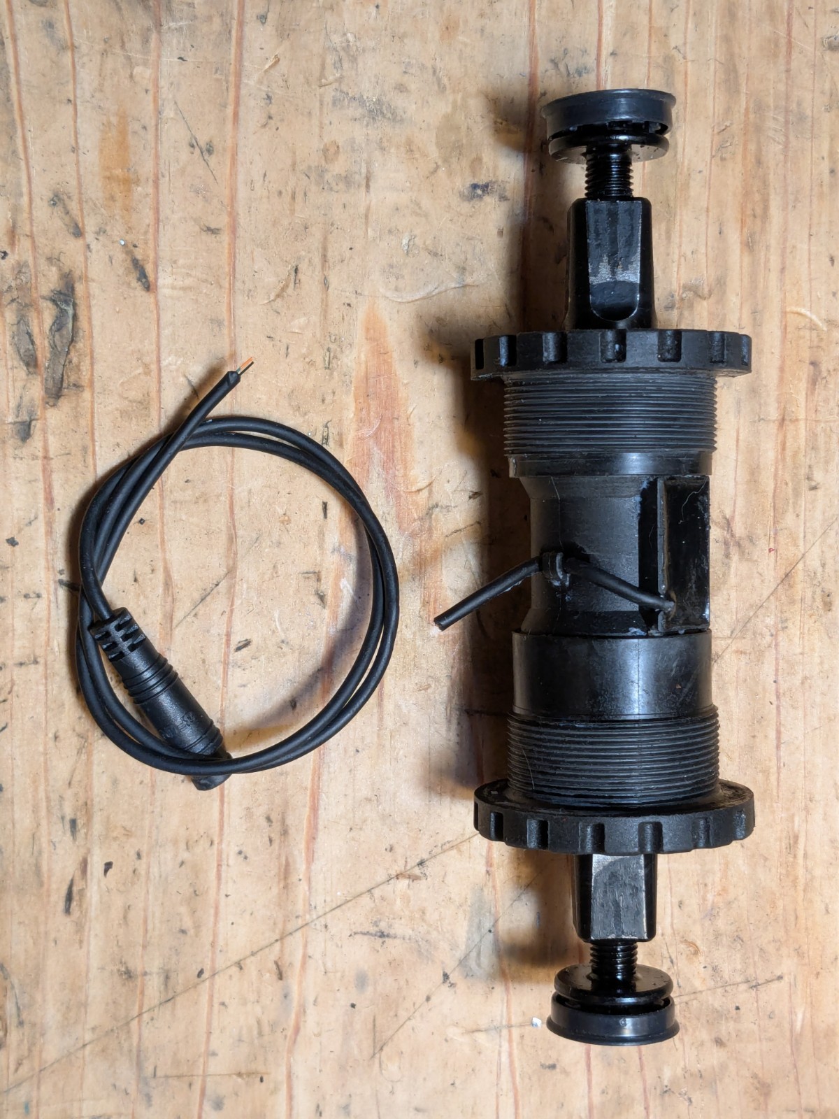 Bafang Square Taper Bottom Bracket With Sensor Read Description