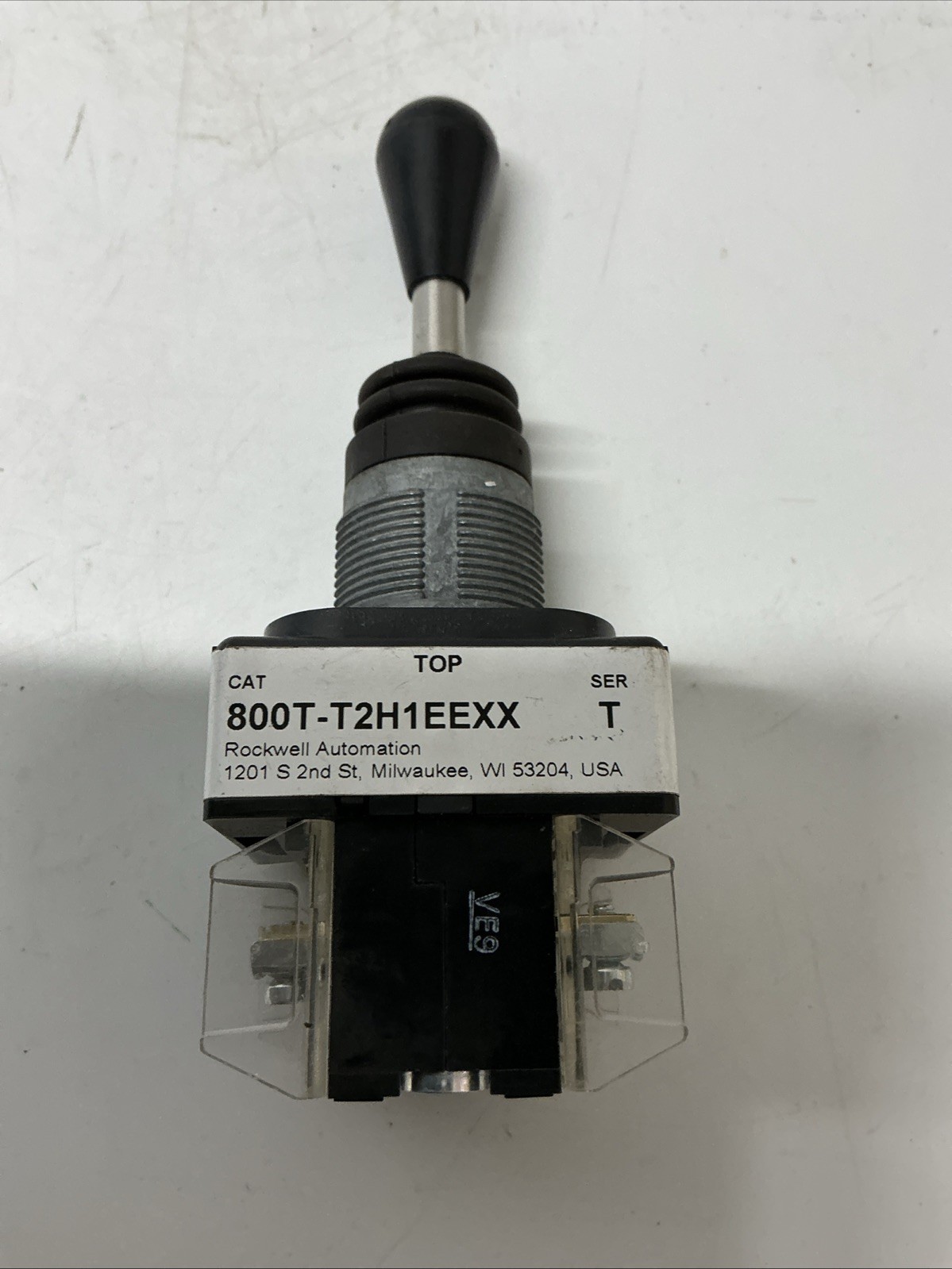 Allen-Bradley 800T-T2H1EEXX Ser T Joystick Switch w/ 800T-XD2 Ser D AC-060