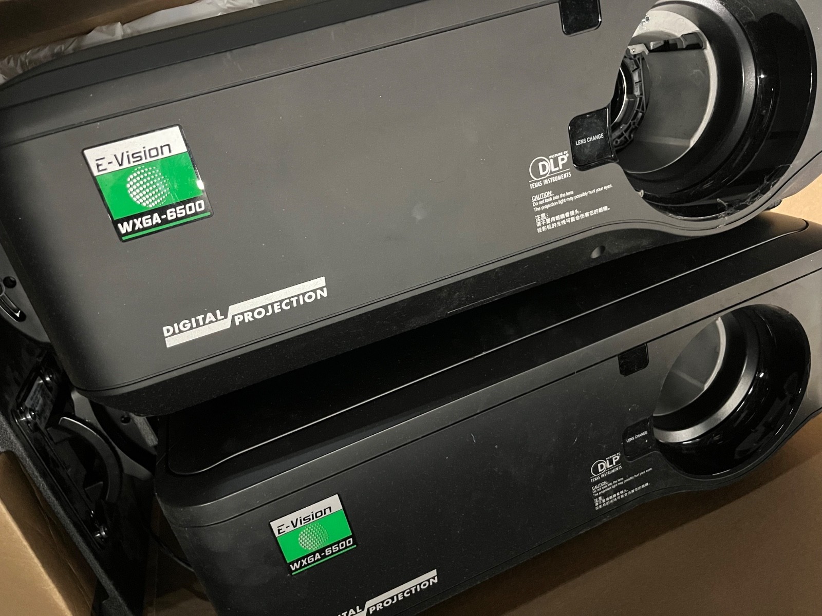 Digital Projection E Vision 6500
