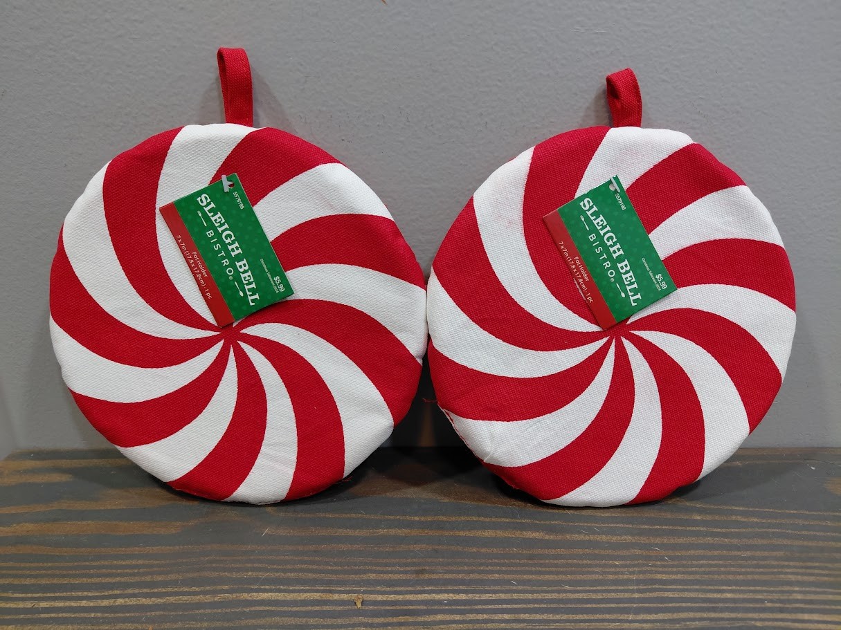 Set of 2 Peppermint Candy Cane Pot Holders 7 x 7 inch each New