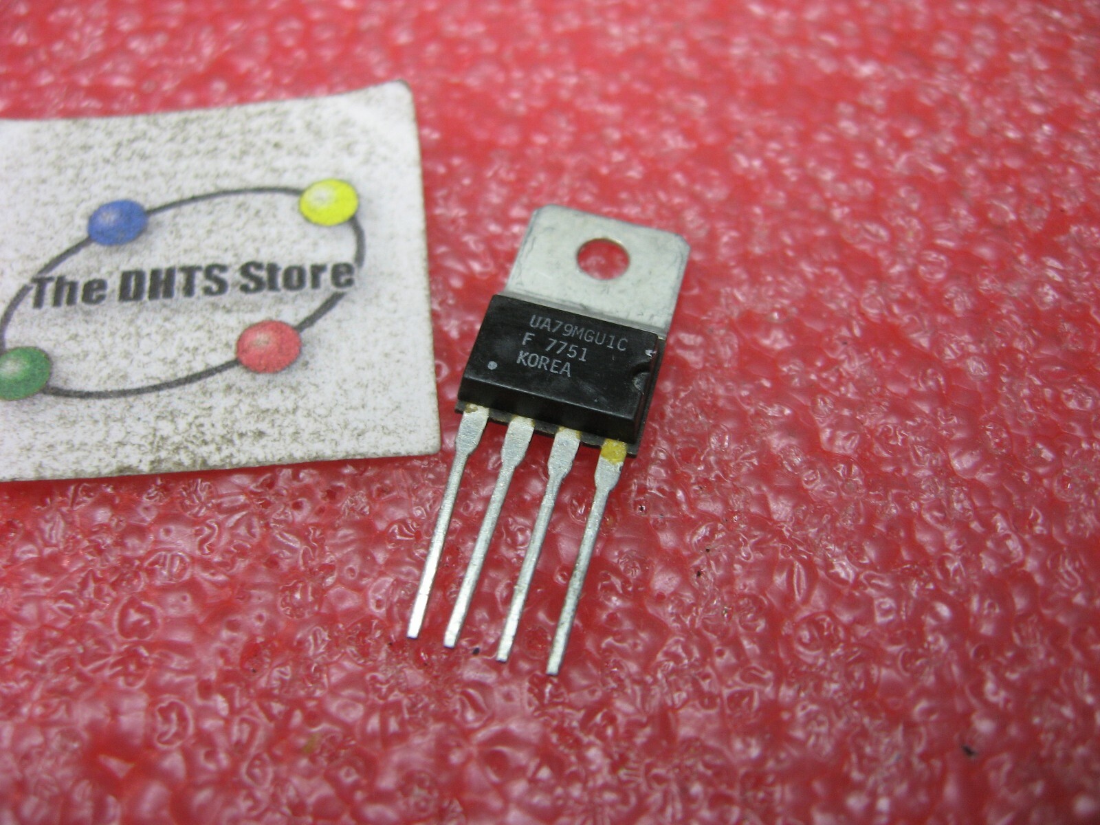 UA79MGU1C Fairchild Adjustable Voltage Regulator IC 79MGU1C - NOS Qty 1