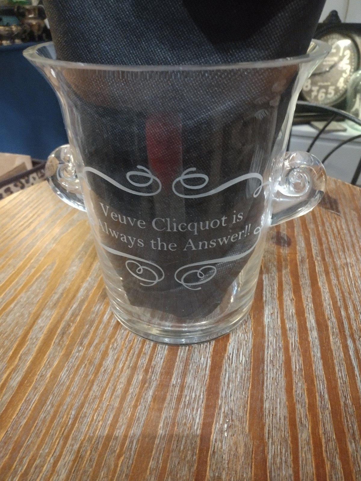 🔥Rare Glass Veuve Clicquot Champagne Wine Ice Bucket