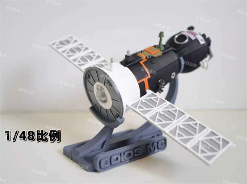 1/48 Scale Russian Space Agency Completes Static Model Manned Spacecraft Toy
