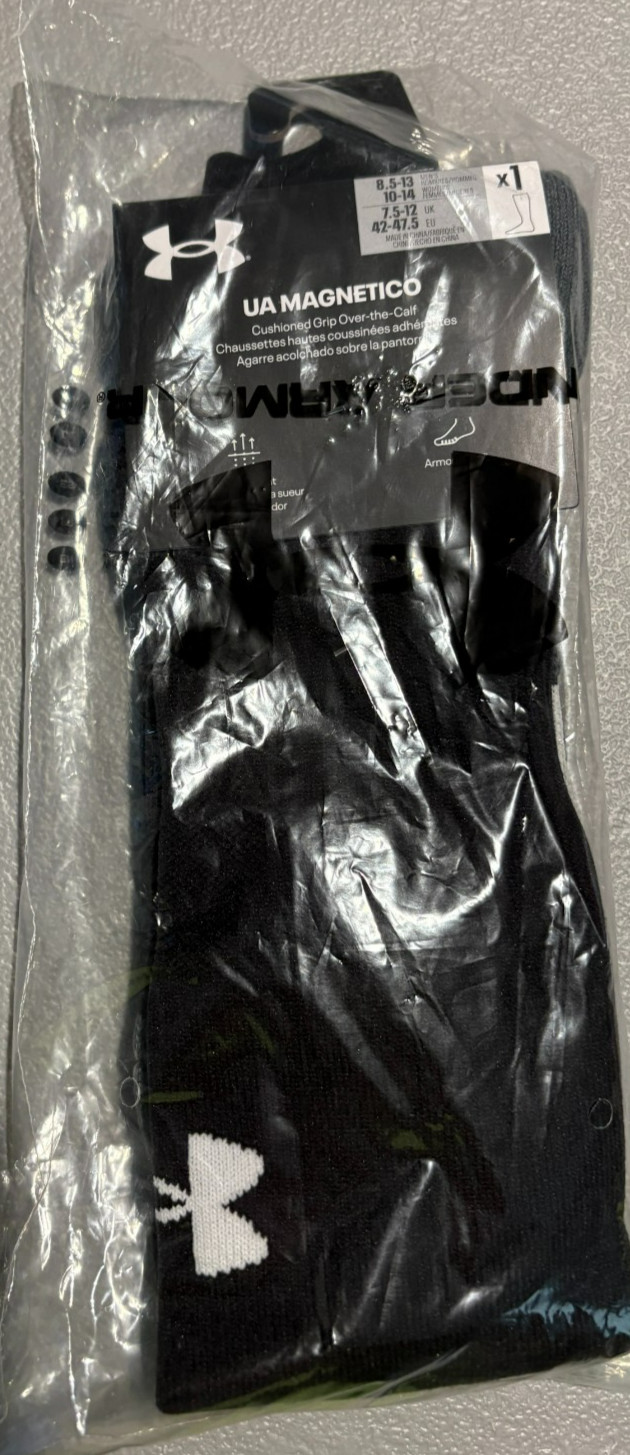 Under Armour Unisex UA Magnetico Grip Over-The-Calf Socks - Sweat-Activated Grip