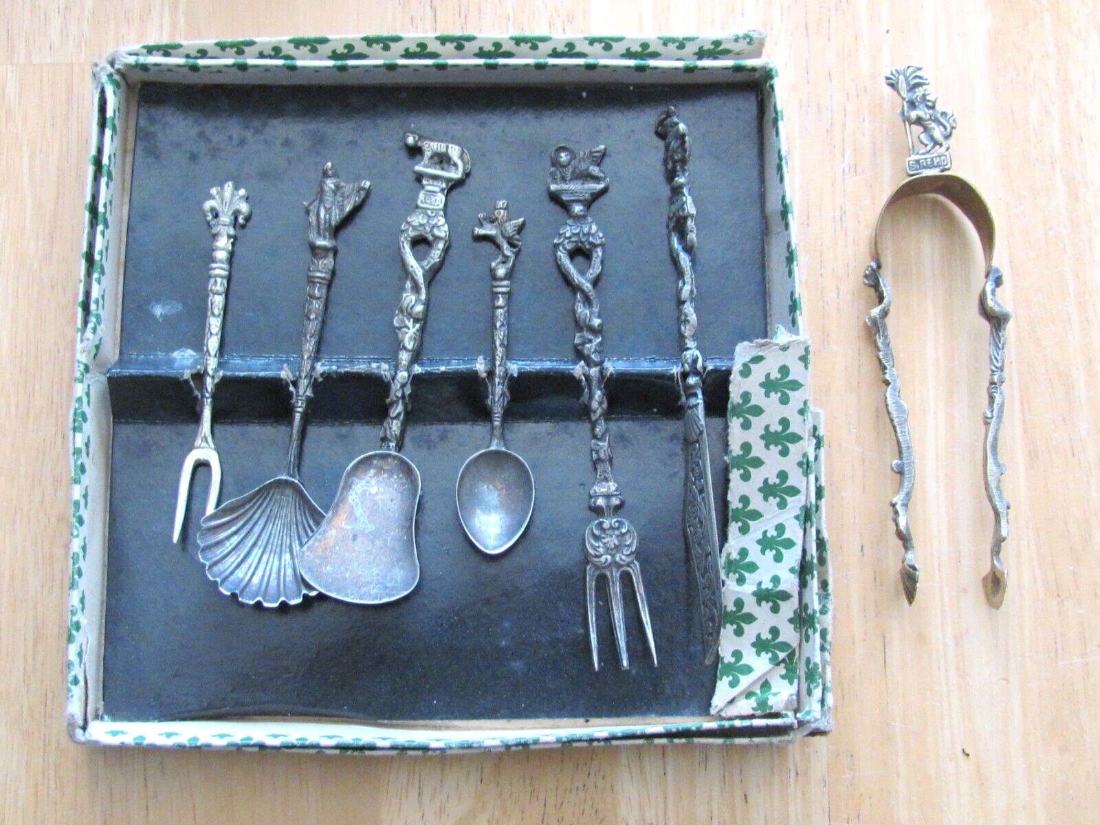 1960's Around the World Shopper's Club Demi Utensil Set Italy & Tongs San Remo