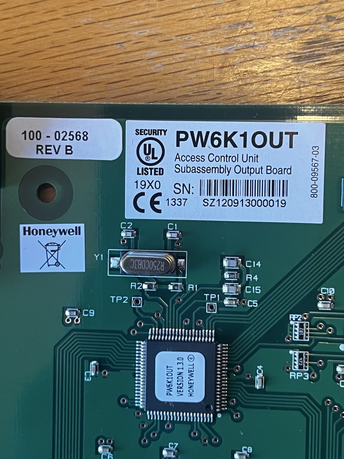 Honeywell PW6K1OUT 16 Relay Output Module Access Control Unit
