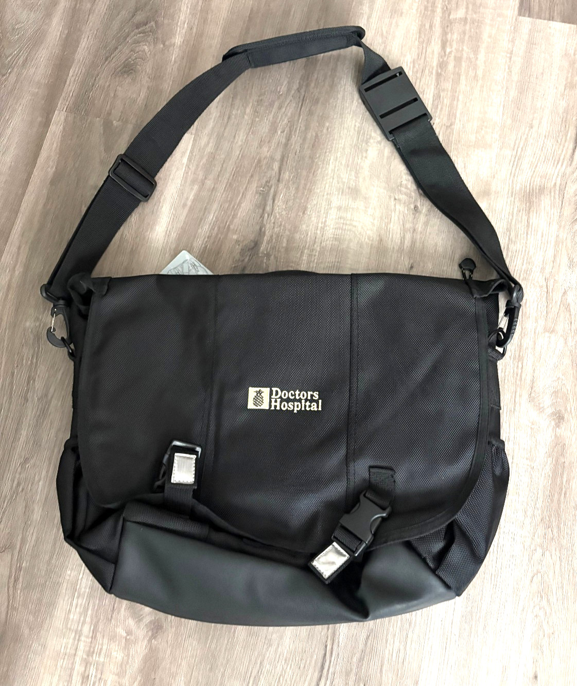 NEW  Doctor Hospital Montezuma Messenger Bag - Black DT700- 12H x 16.25W x 5.75D
