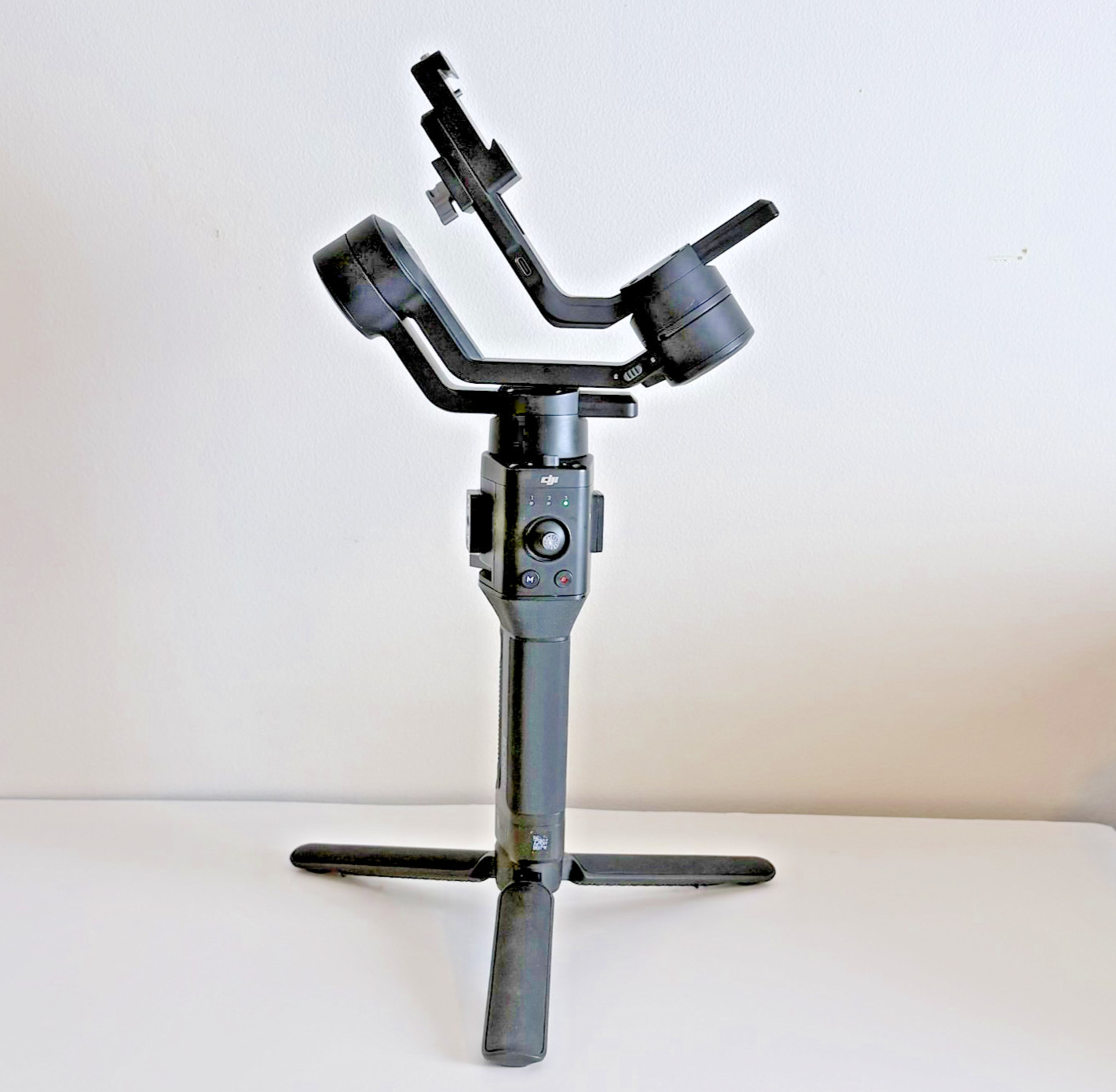 DJI Ronin-SC 3-Axis Gimbal Stabilizer Complete Kit Hard Case Used Handheld