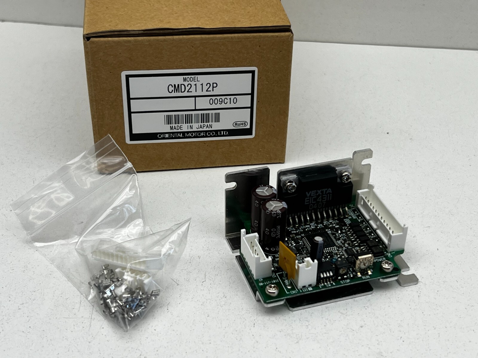 1PCS NEW IN BOX Vexta Oriental Motor CMD2112P Microstep Step Motor Driver 24 VDC