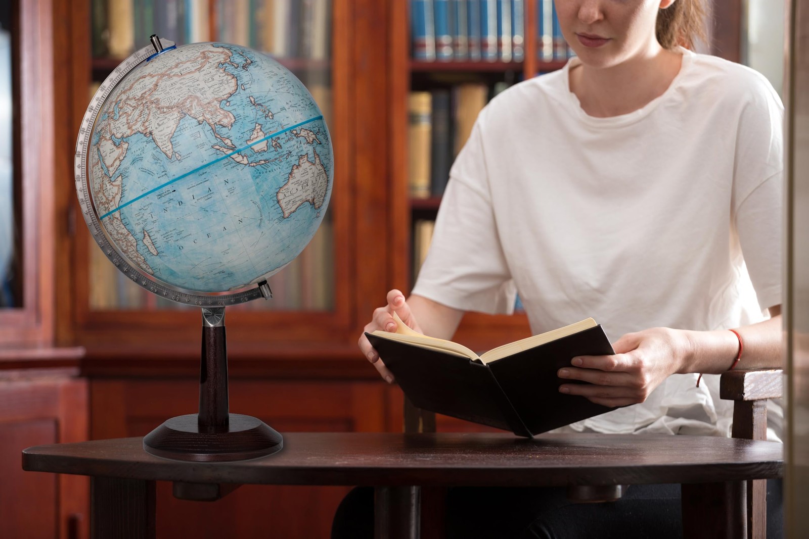 Replogle Lincoln 12" Diameter Globe - Walnut/Light Blue
