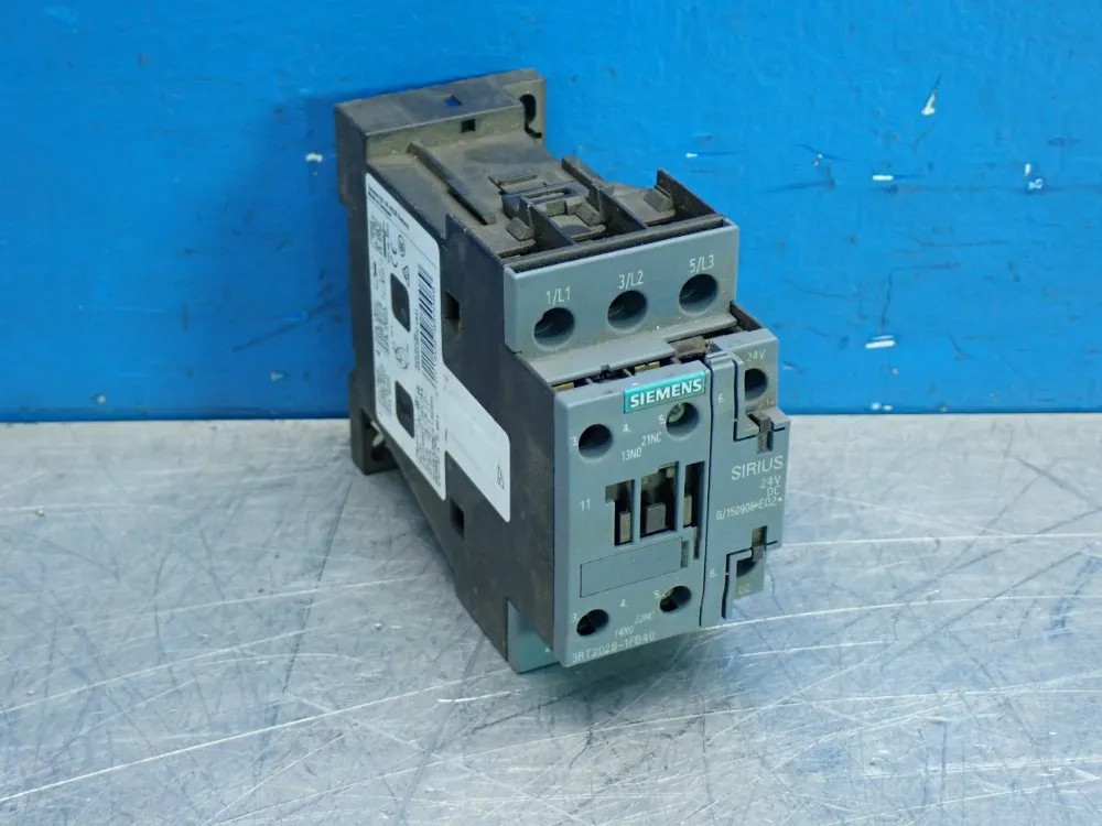 SIEMENS POWER CONTACTOR MODULE 3RT2028-1FB40