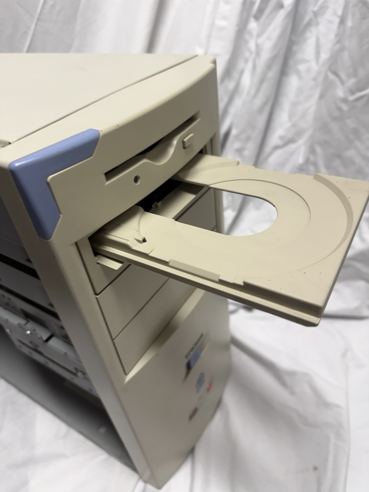 VTG TriGem Intel Pentium Desktop Computer Tower Socket 7 ISA /PCI-16x CdROM