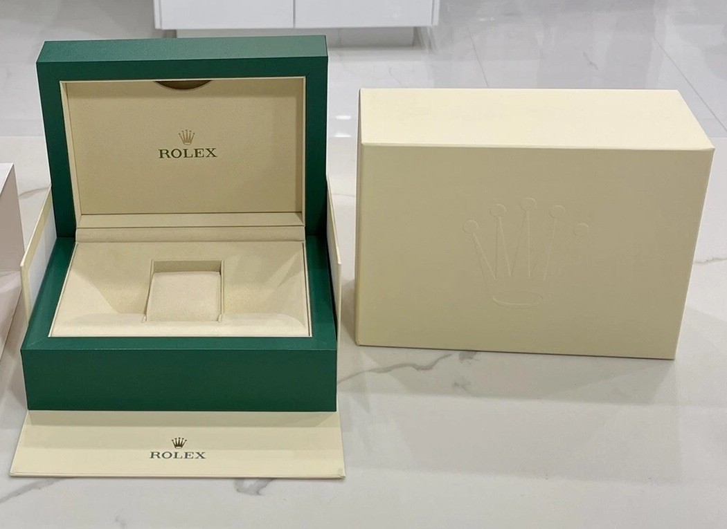 Authentic NEW STYLE ROLEX Gold Daytona President Sky 39141 LARGE Watch Box