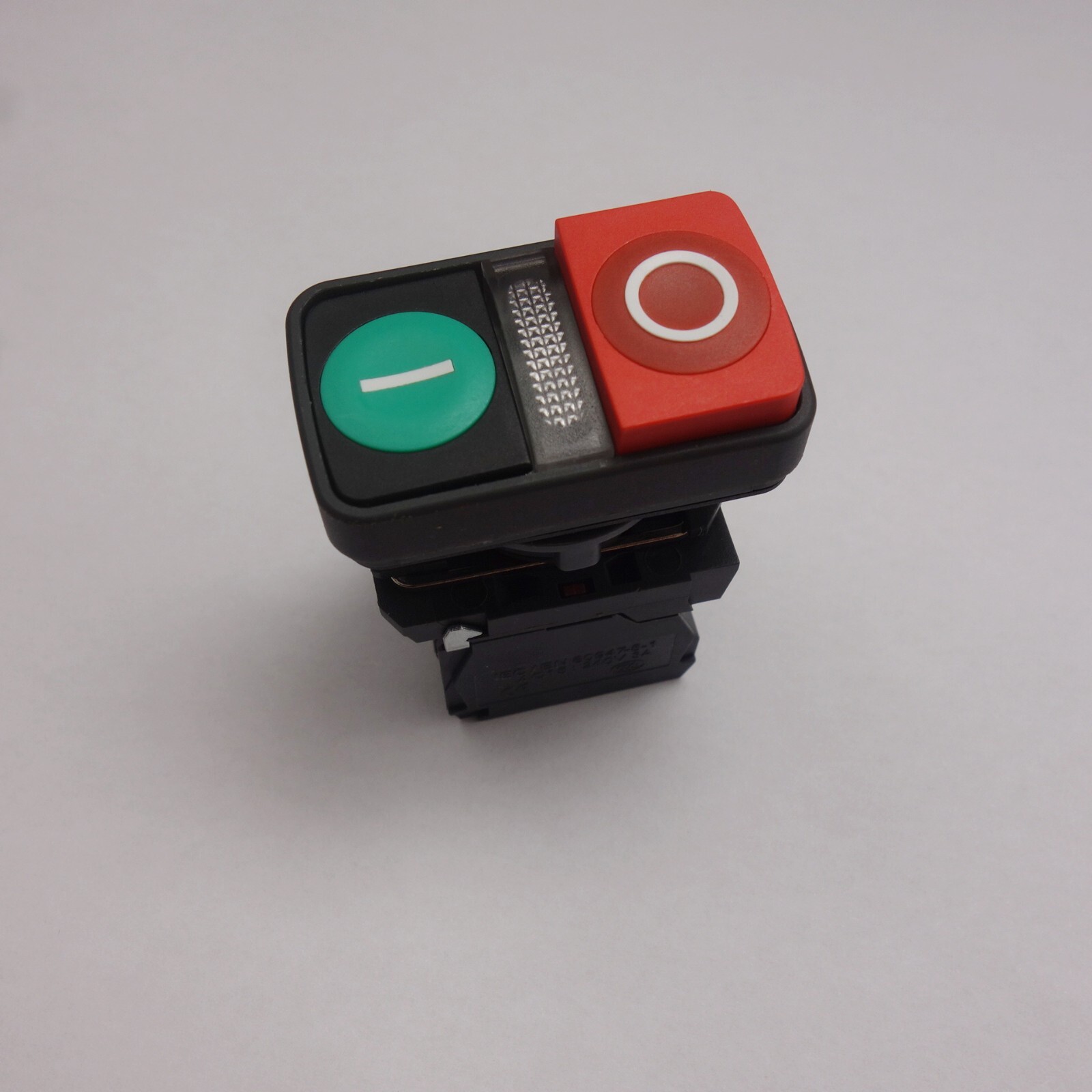 Double-headed pushbutton Fits XB5AW73731B5 Green flush, Red extended, Middle LED