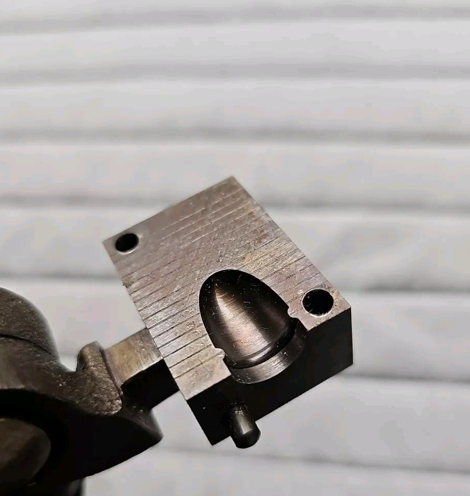 Lyman 452374 Cavity Bullet Mold 13