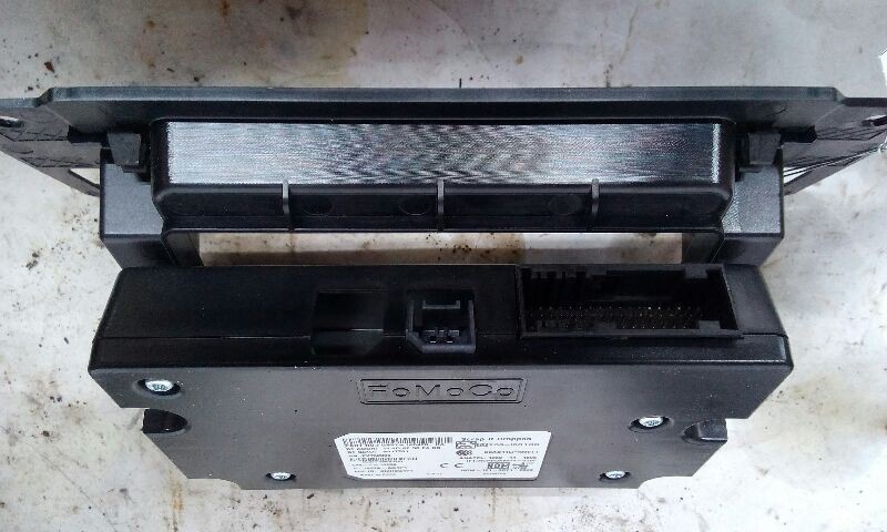 16-19 Ford Taurus Chassis ECM Communication Voice Recognition Module