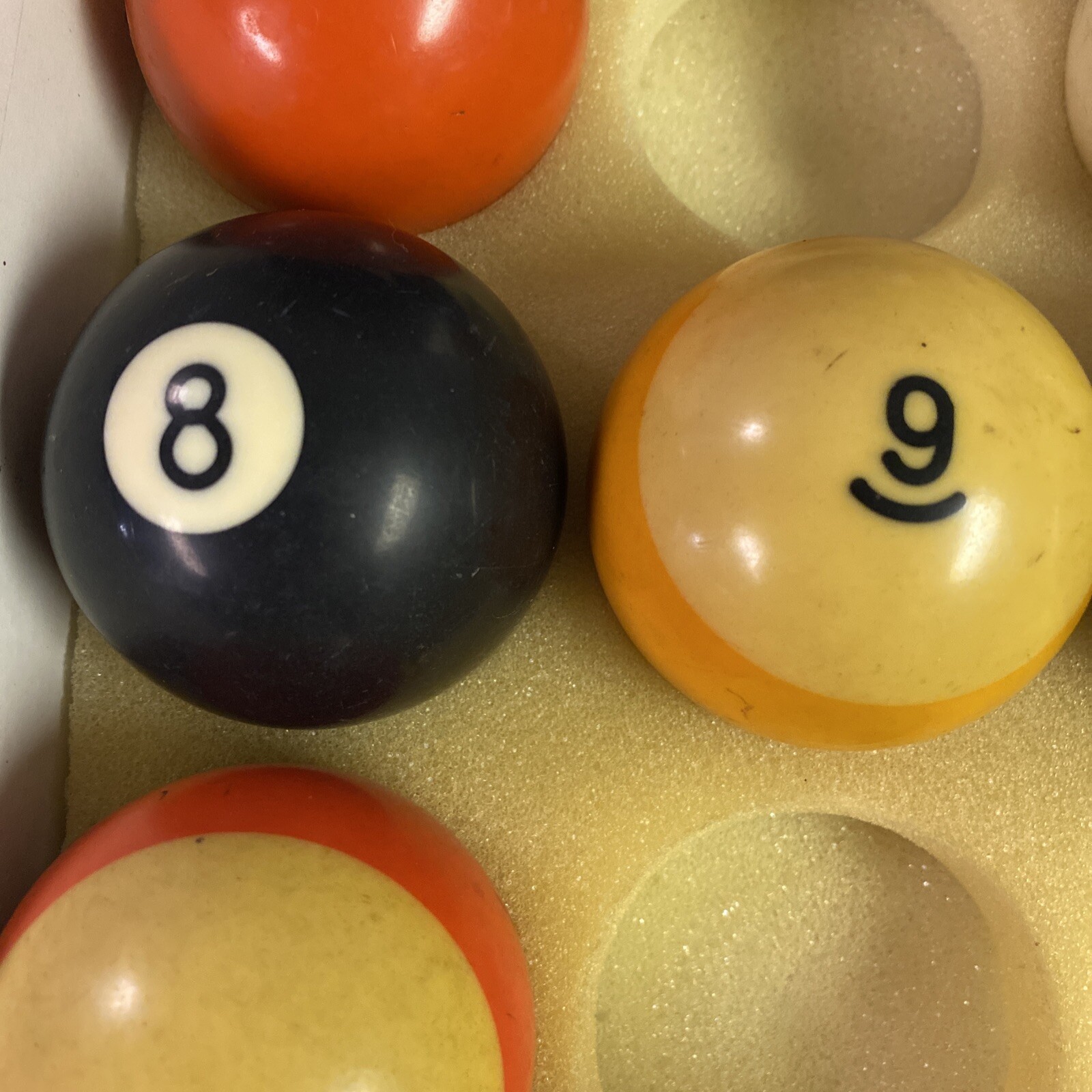 11 Victor Pool Balls Billiard with Box Not complete FAST SHIPPING!￼!!!