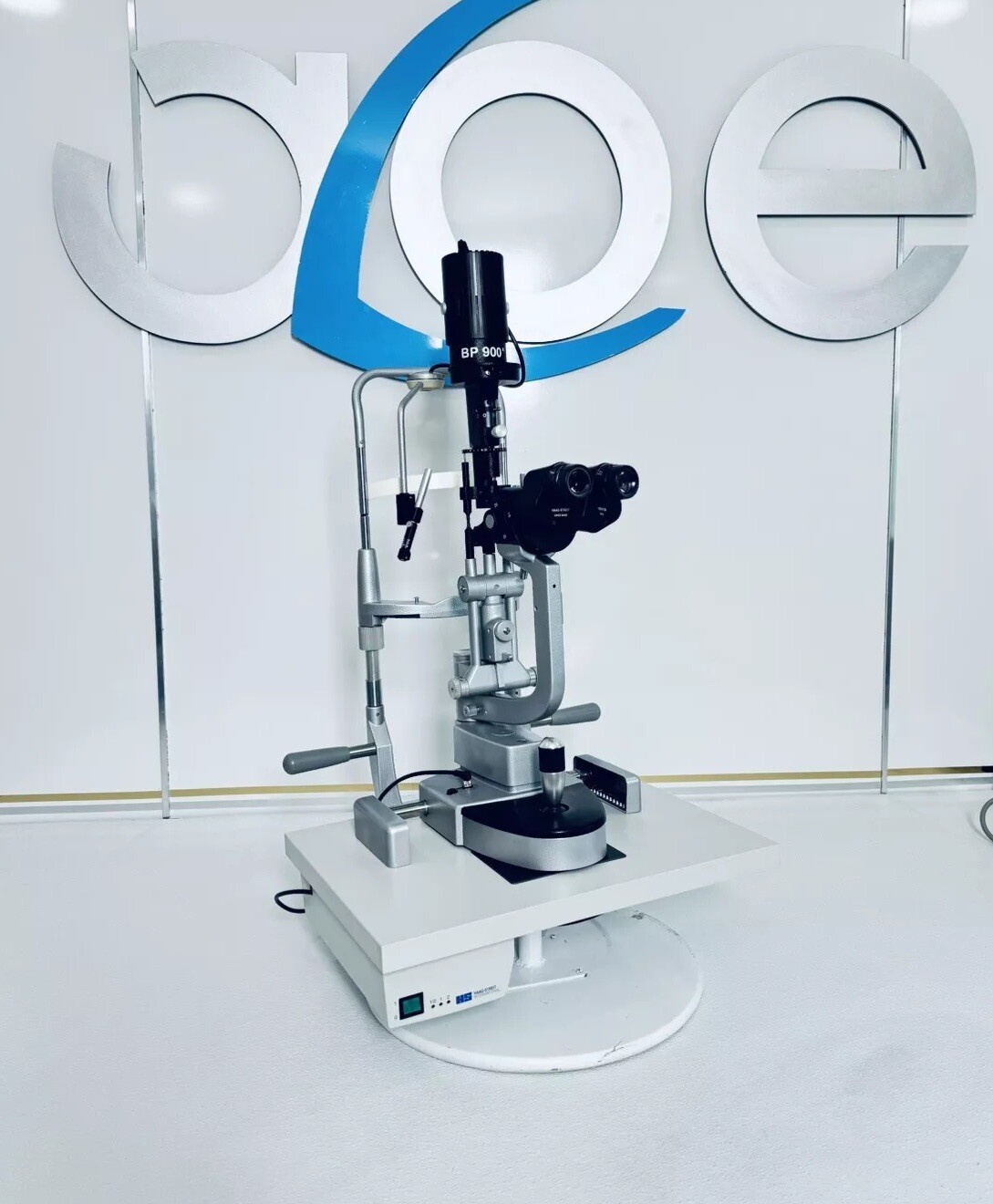 HAAG STREIT BP-900 SLIT LAMP .