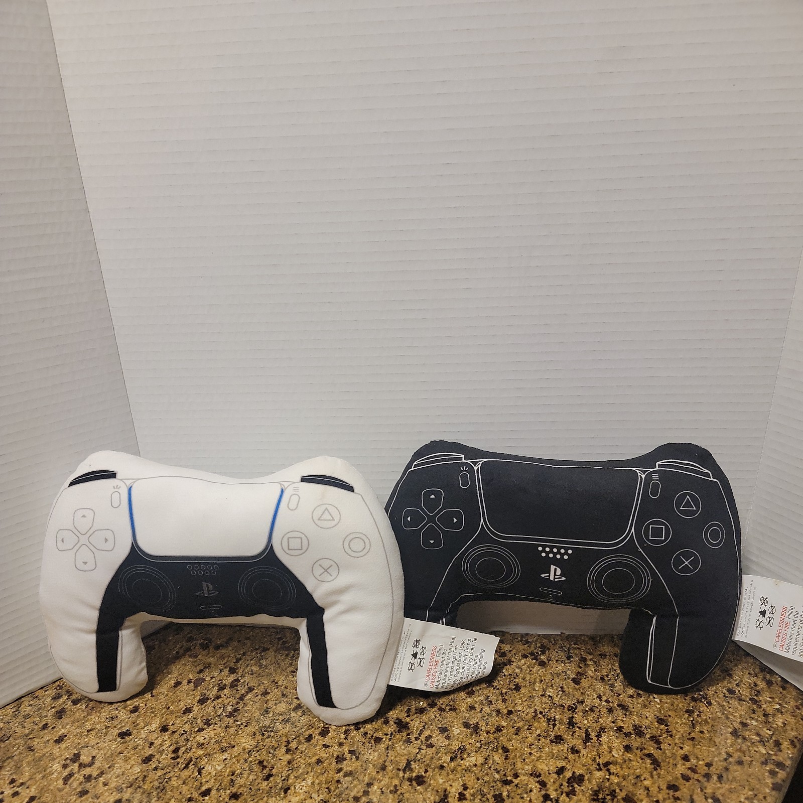 2 Paladone Sony PlayStation 8'x 8'  Cushions Official Licensed Product