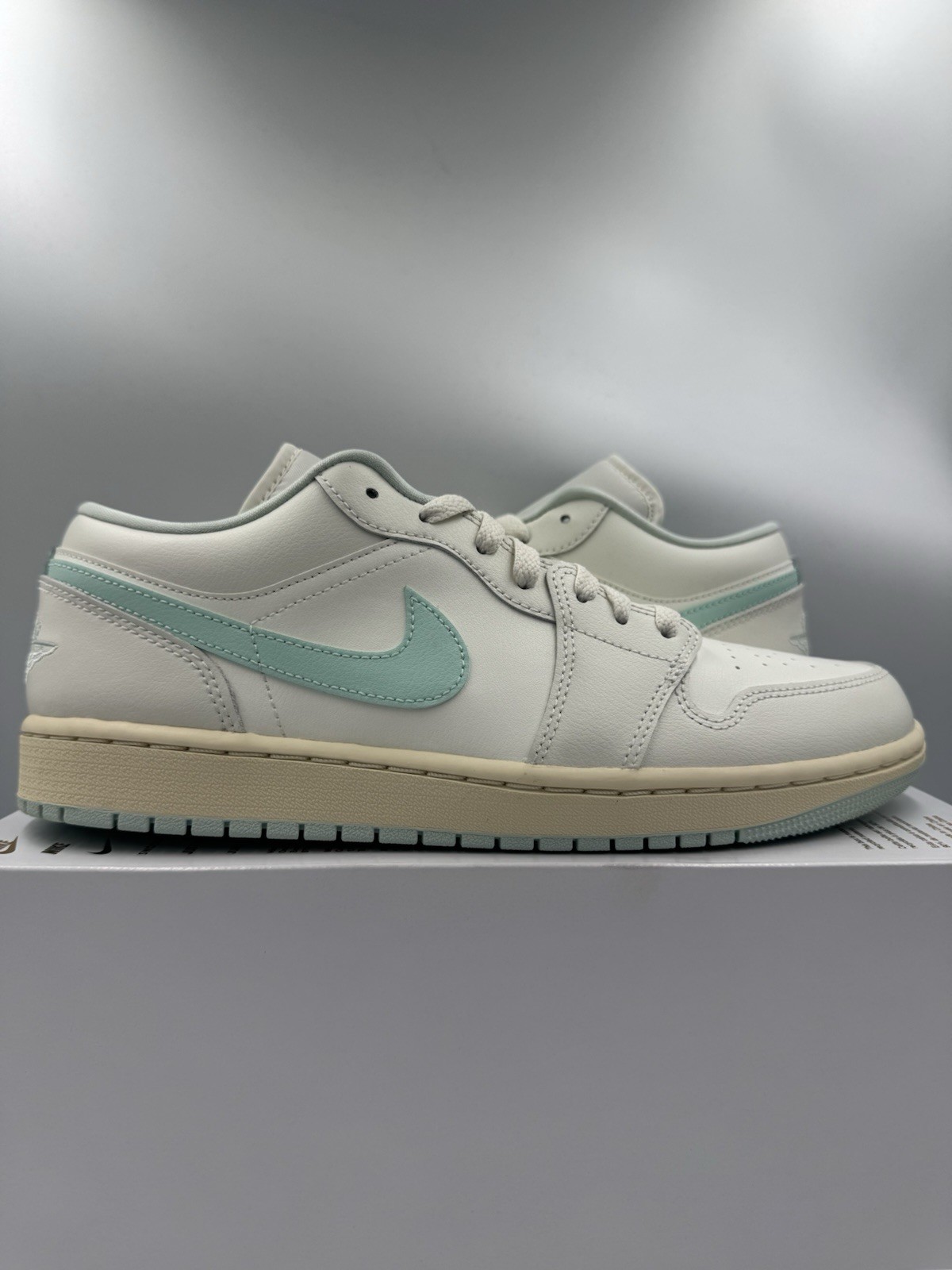 Nike Air Jordan 1 Low Sail Igloo DC0774-134 Size 11.5 Women