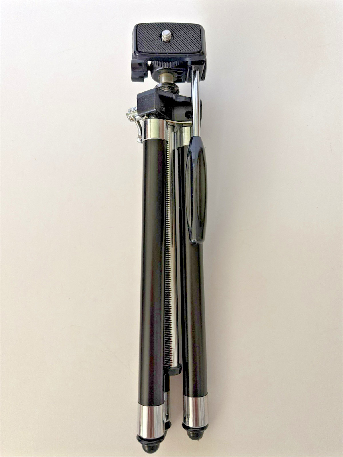 Vivitar 800 Tripod Preowned