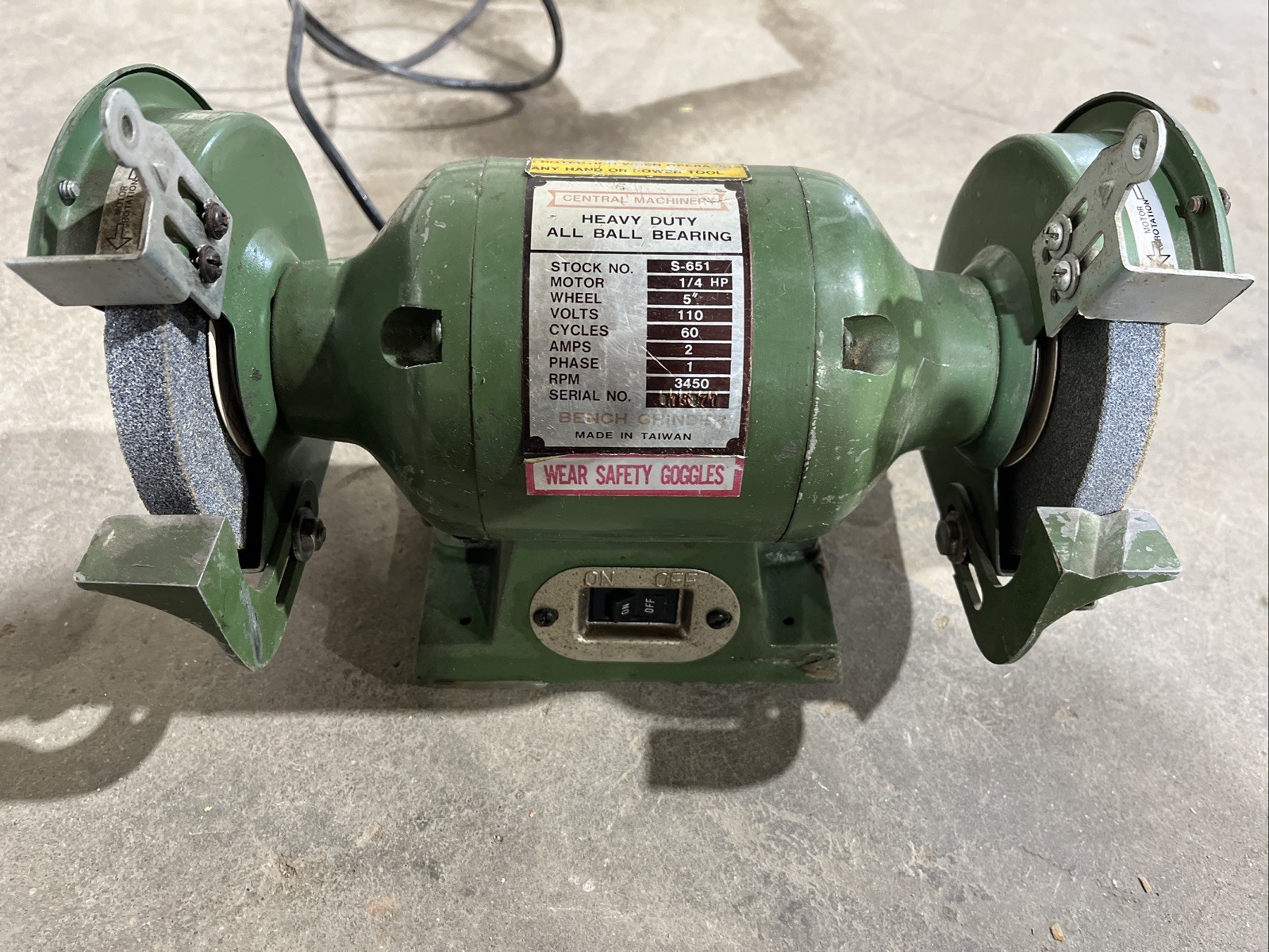 Central Machinery Bench Grinder 5 Inch Wheel Heavy Duty All Ball Bearing