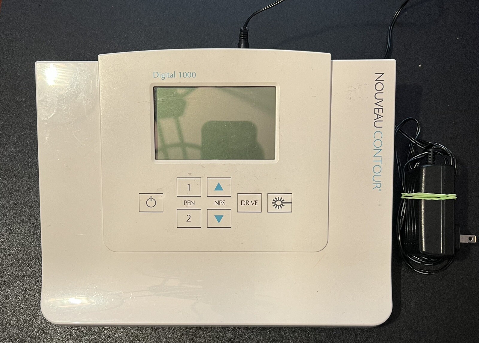 Nouveau Contour Digital 1000 permanent makeup machine