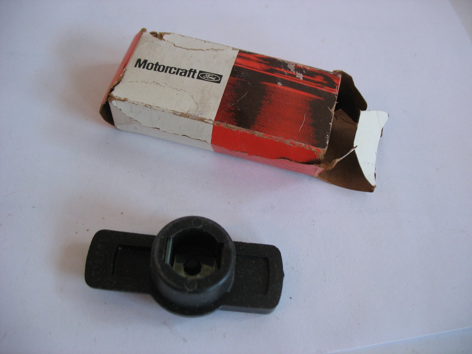 New Motorcraft Ford DRE-223 Ignition Distributor Rotor D27Z-12200-B