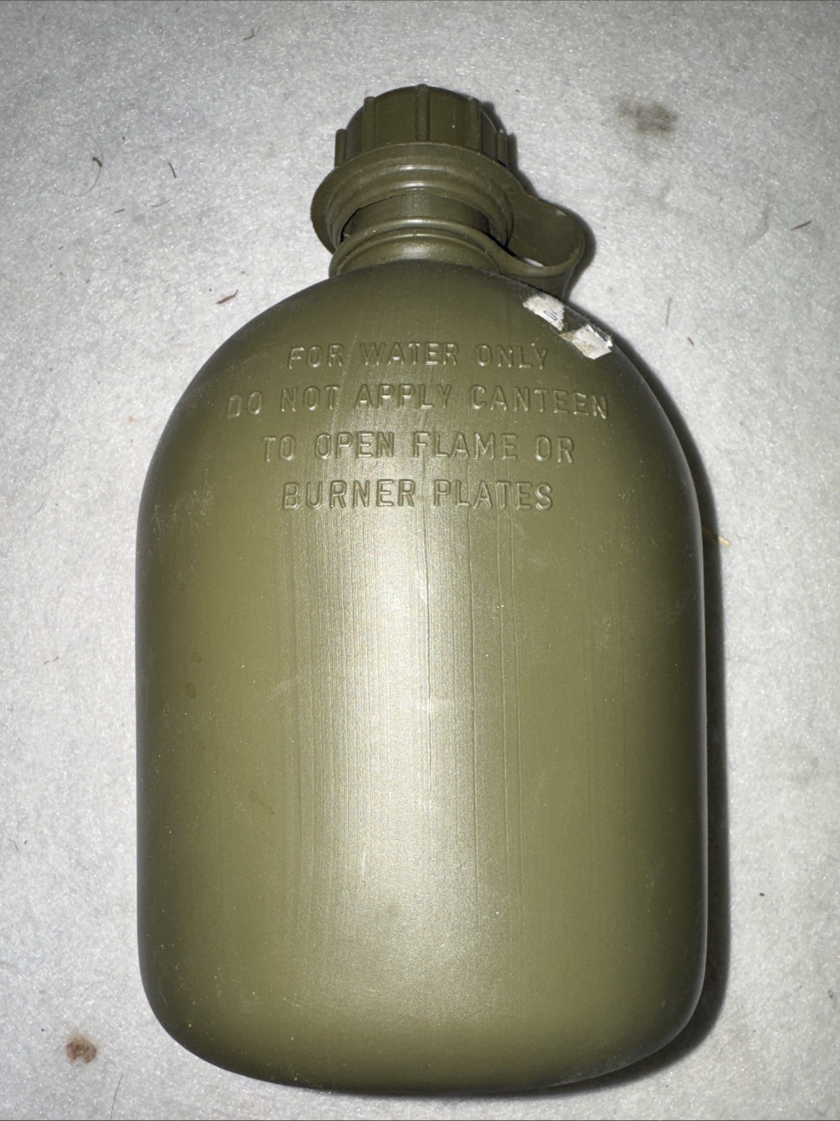 USGI 1 quart OD Green Plastic Canteen 1976 dated