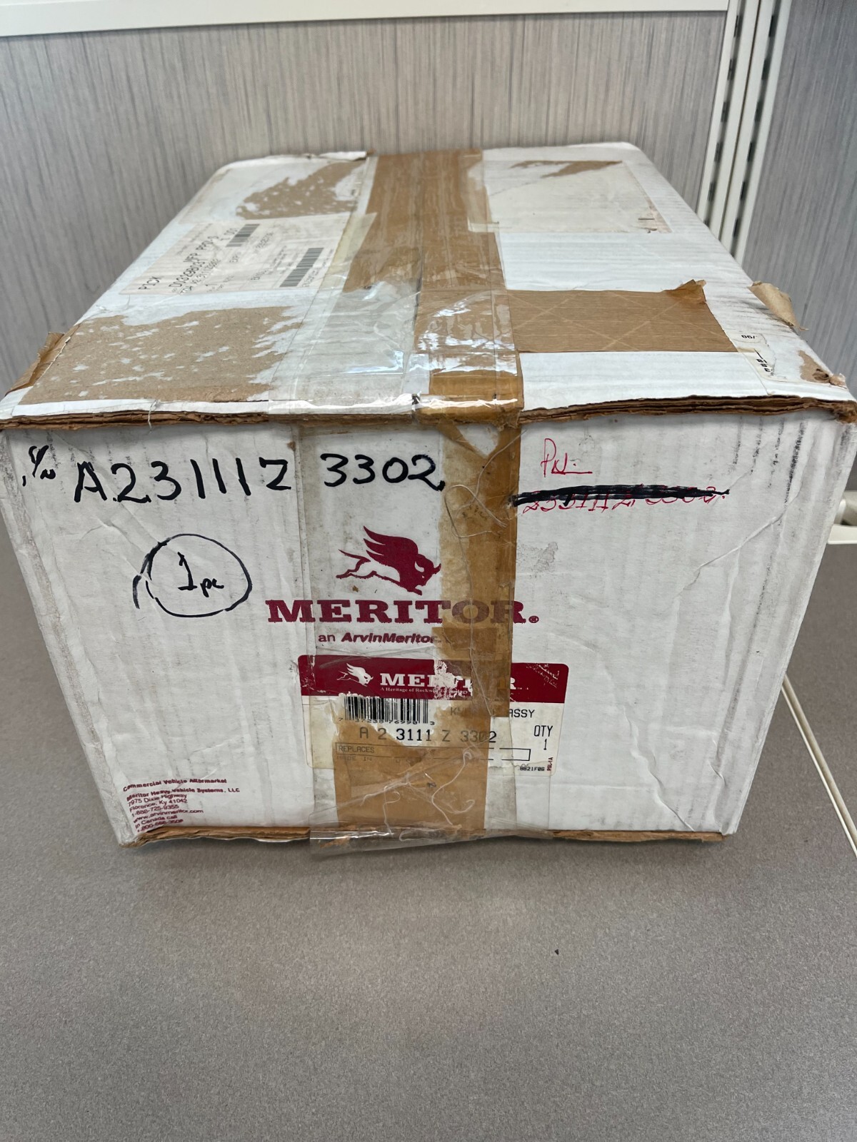A23111Z3302 - MERITOR, FRONT AXLE - STEERING KNUCKLE ASSEMBLY