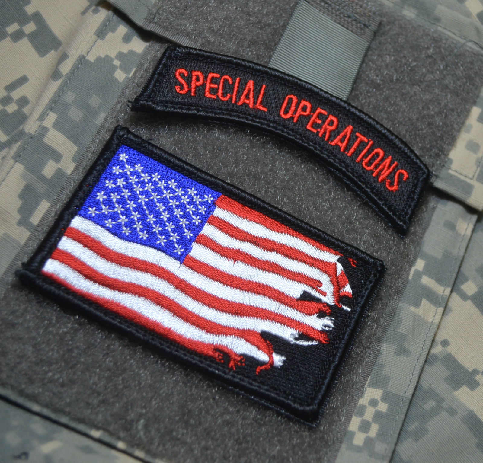 WAR TROPHY SANDBOX DEPLOYMENT vêlkrö 2-PC: WAR TORN FLAG + SPECIAL OPERATIONS