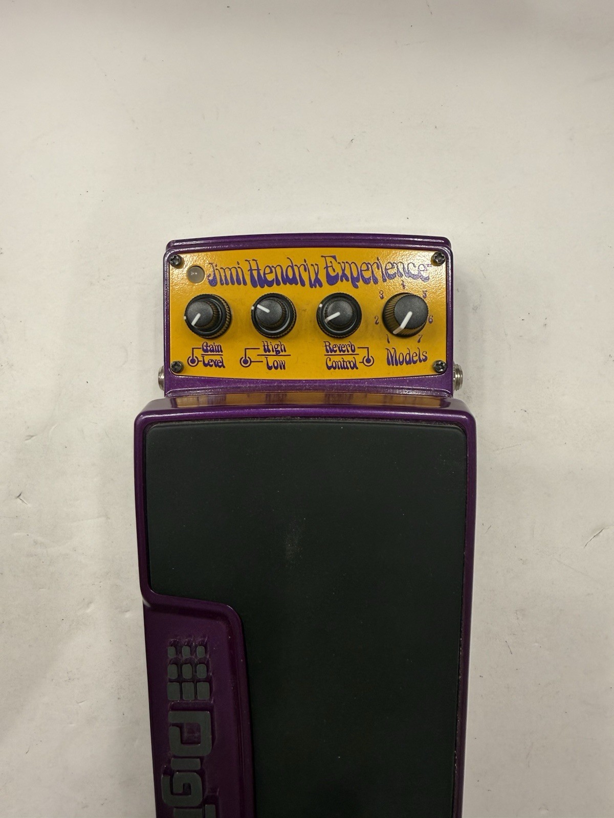 Digitech Jimi Hendrix Experience Signature Modeling Guitar Effect Pedal + Box