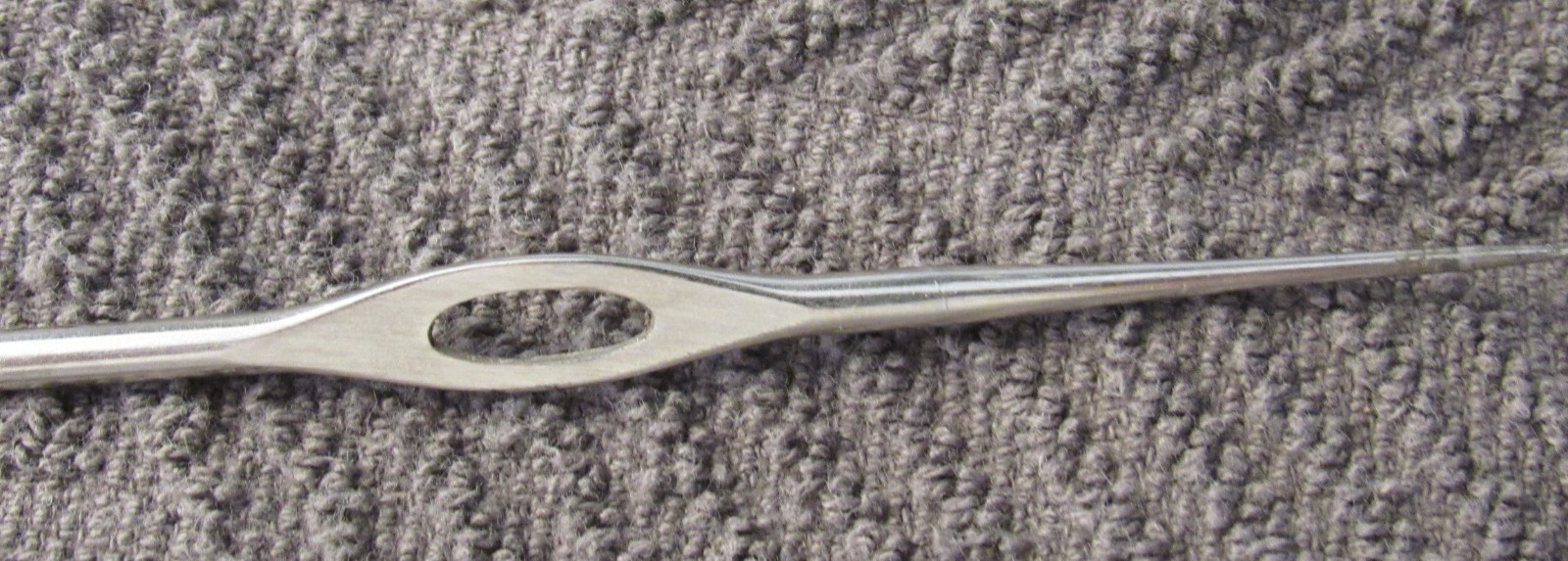 Vintage Victoria Crochet Hook