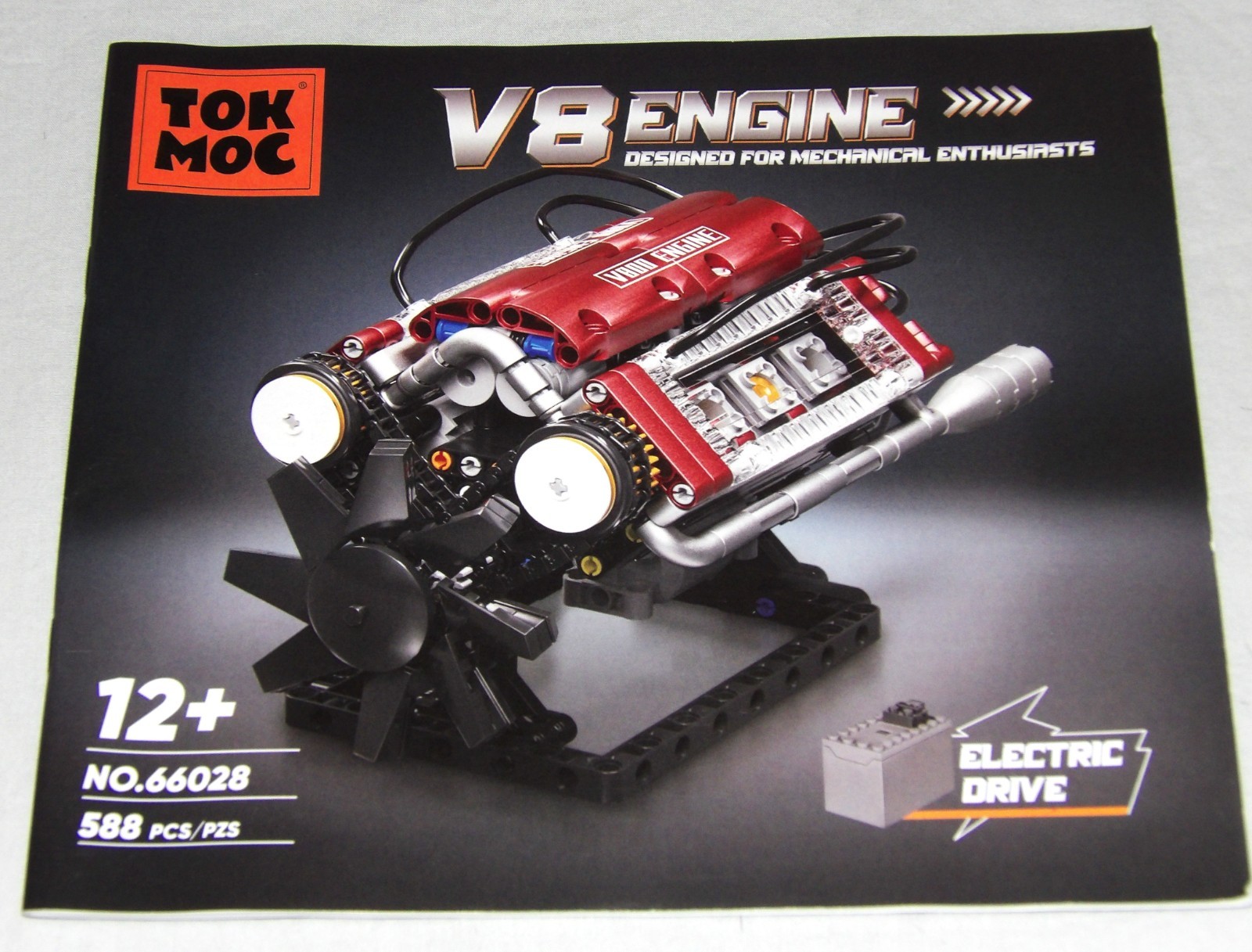 Tok Moc Tokmoc V8 Engine Building Kit #66028 - 588 Pieces - New in Open Box