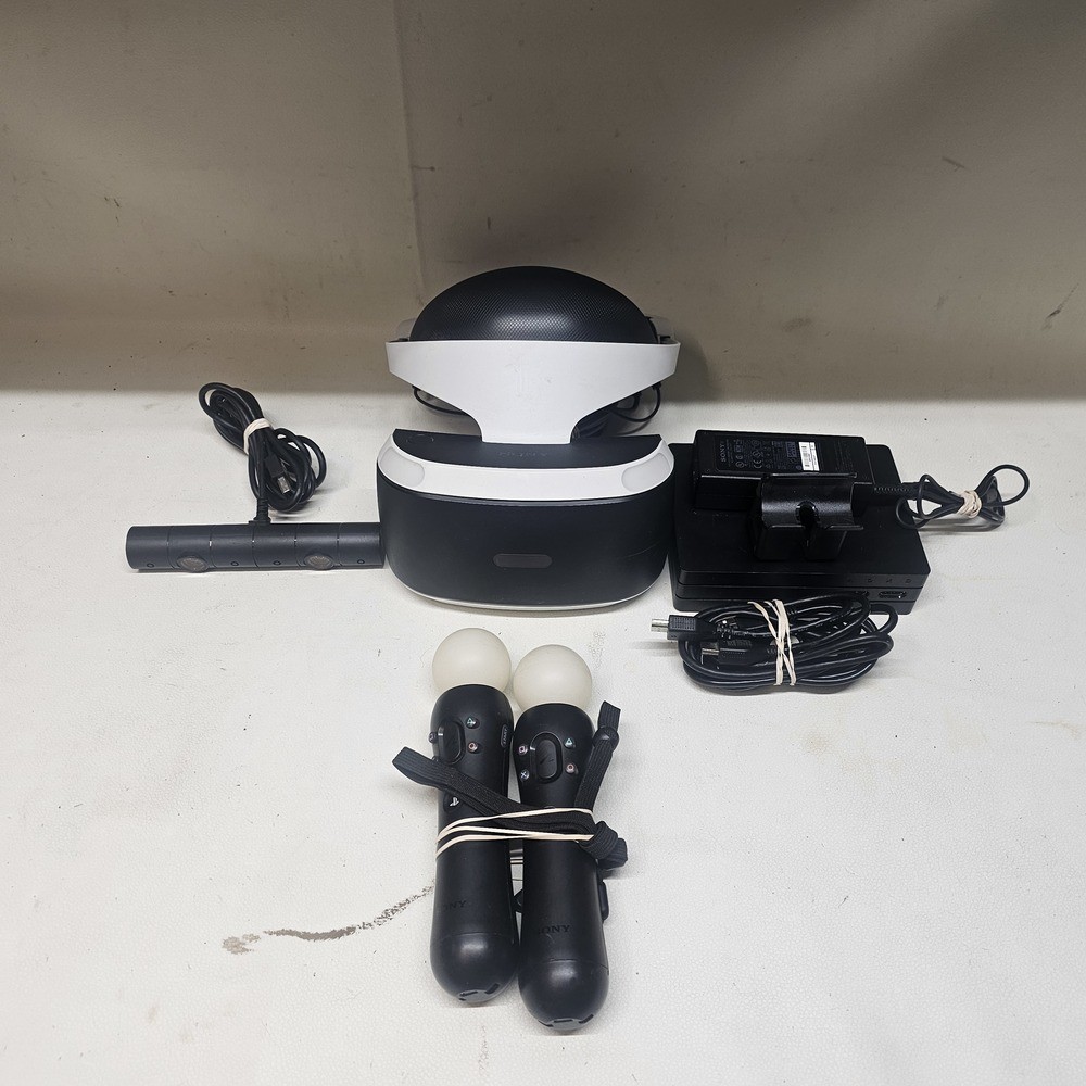 SONY PLAYSTATION 4 PLAYSTATION VR HEADSET W/ CORDS AND SENSOR BAR