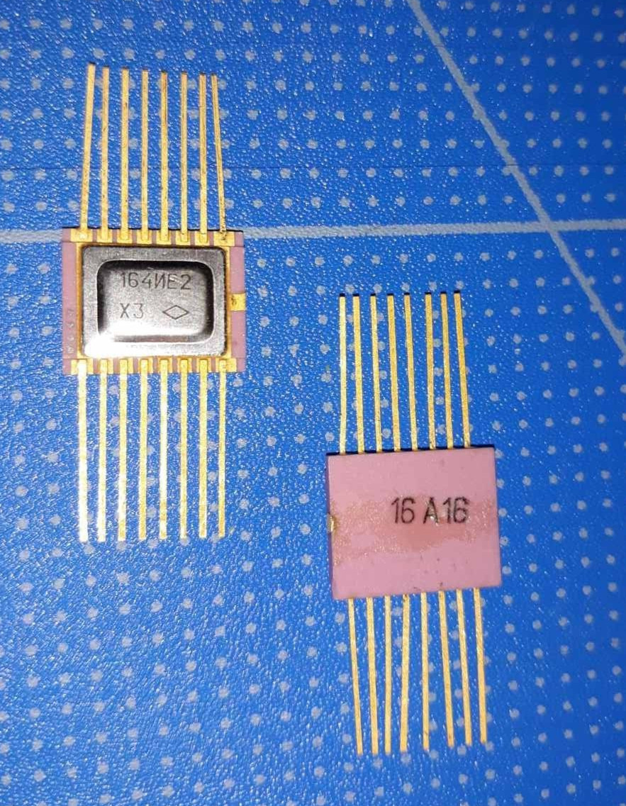 164IE2 USSR 164ИЕ2 Gold Plated Soviet IC