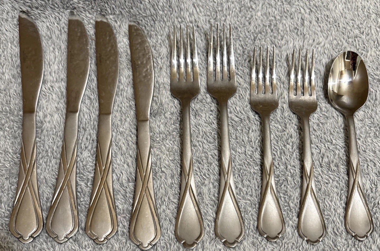 Cambridge Stainless HEATHER SAND 9 pc knives forks spoons