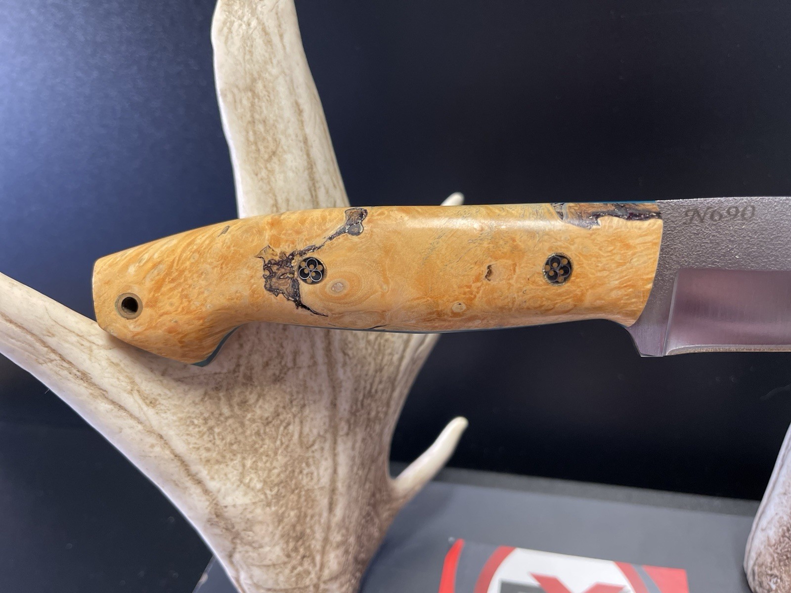 fixed blade hunting knives