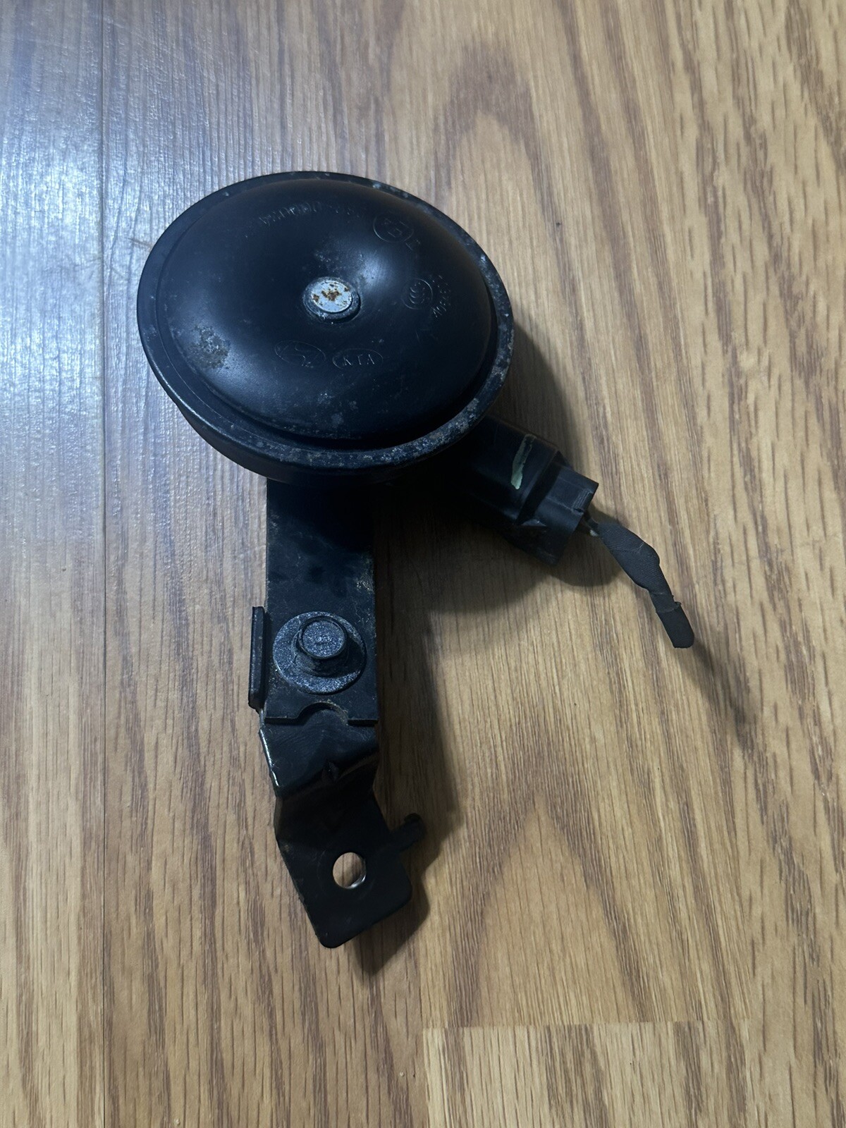 OEM 2011-2019 Kia/ Hyundai  horn signal Alarm Siren Genuine PART 28R-000034 B