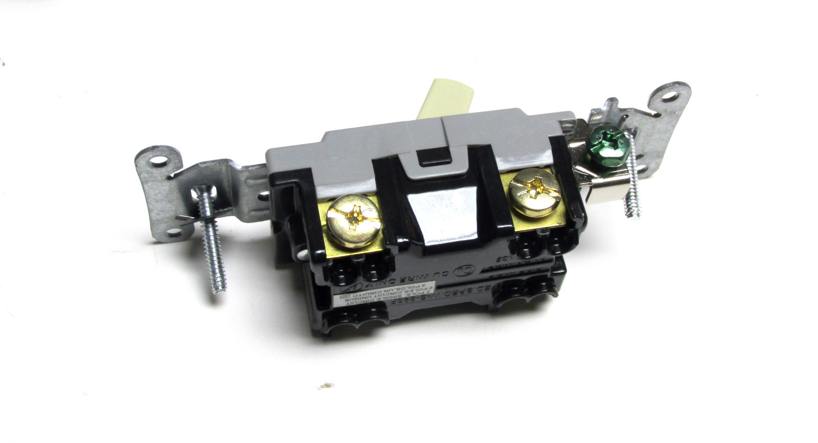 * NEW .. Hubbell Double Pole Toggle Switch Cat# CSB2201 ... WP-810