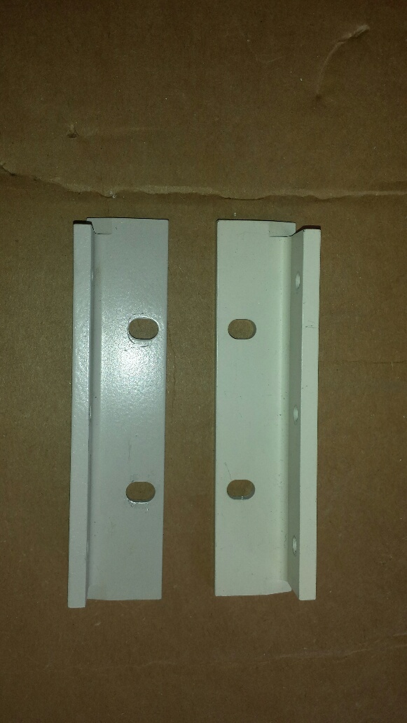 1 Set Agilent HP 5.2" rack mount ears for use without handles light grey