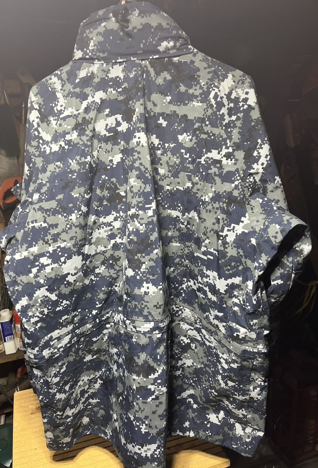USN ISSUED Type 1 Parka. Waterproof/Windproof Blue Digital Camo